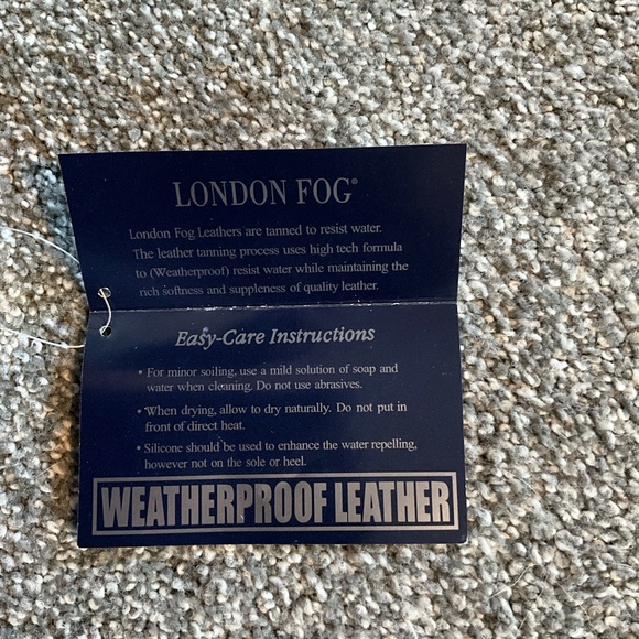 London Fog Leather Zip Up Ankle Boots - Picture 9 of 9